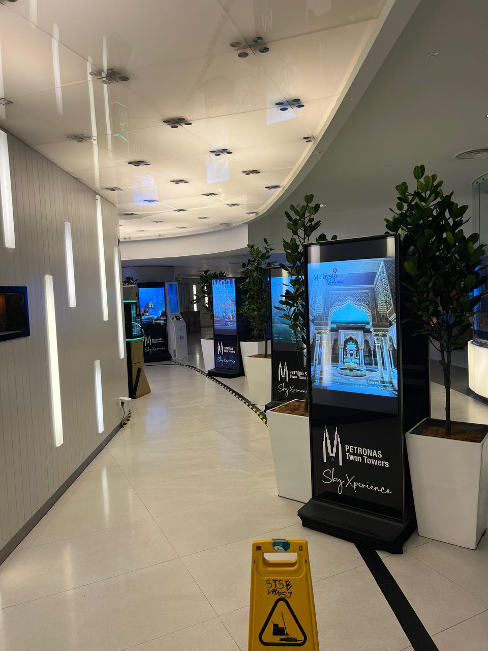 Digital Signage